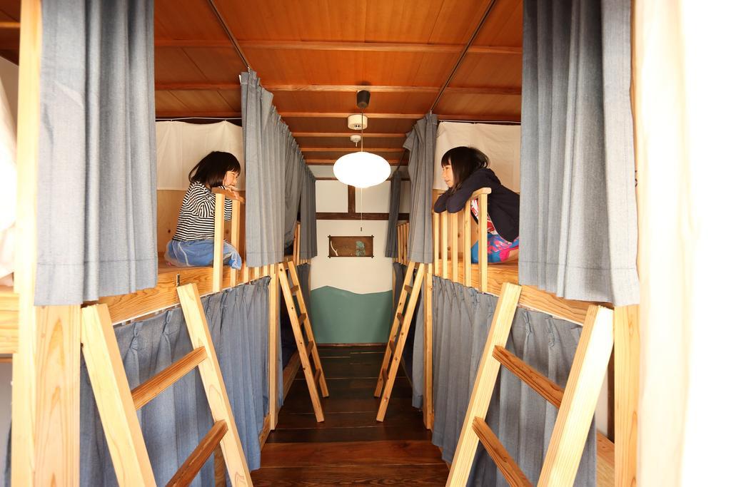Minatoya Guesthouse Iki Kamer foto